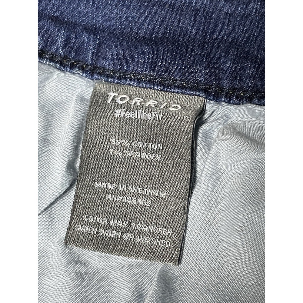 Torrid Shorts Womens 26 Blue‎ Vintage Stretch Denim 5 Inch High Rise Button Fly - Picture 6 of 10